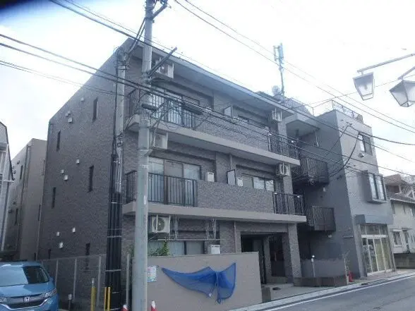 ルネ・ブルージュ