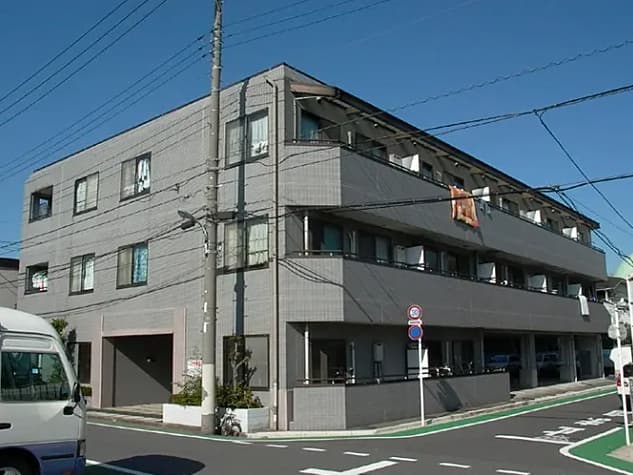 レグルスコート