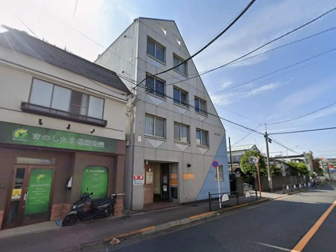 クレッセントハウス