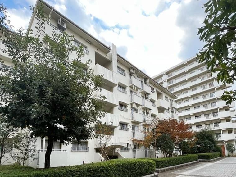 光が丘パークタウンゆりの木通り南2号棟