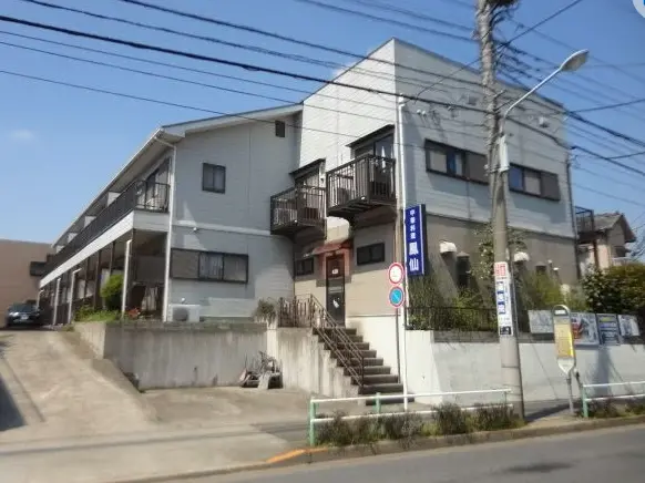 クレールハイツ