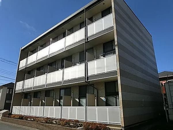 レオパレスアルキオネ