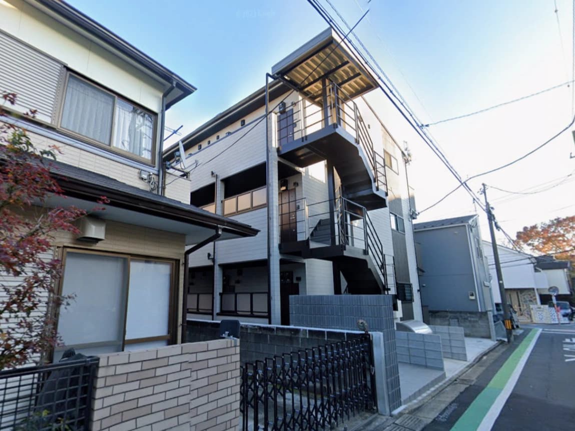 Premier Shimoochiai