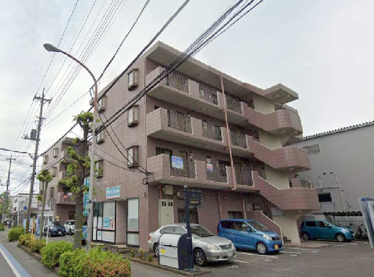 ラークヴィラ