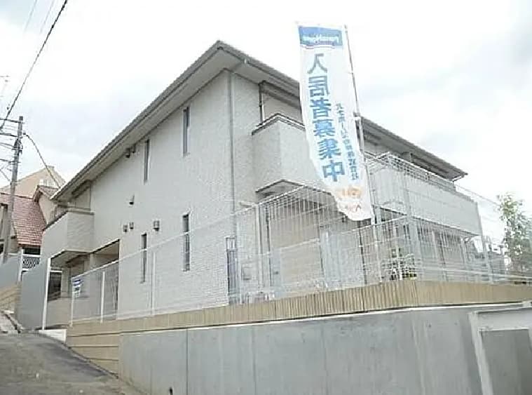 クレスタ