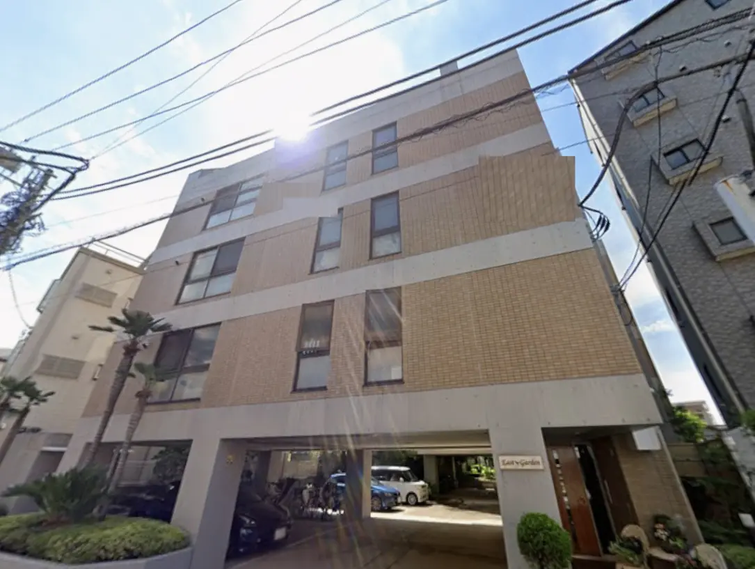 イーストガーデン