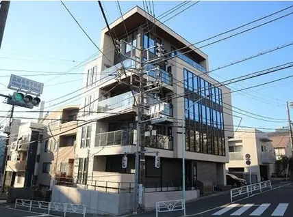 イーストテラス