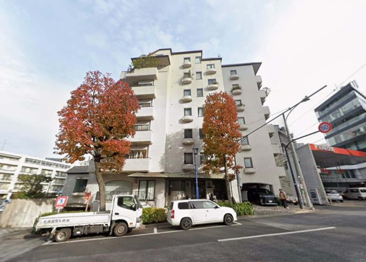 クラウン青山