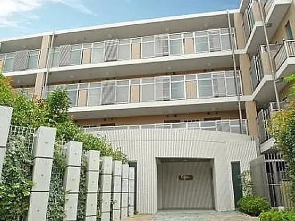 プラムガーデン関根