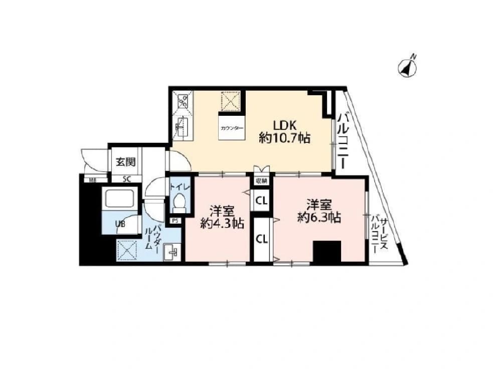 - 間取り図のアパートメント。リビングダイニングキッチン(LDK)約10.7帖と洋室が2部屋、バルコニー付き。玄関・トイレ・UB・パウダールーム・収納スペースあり。全体は北西向きの設計で、各部屋にクローゼット(CL)あり。