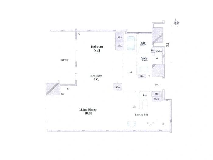 - 二部屋構成の居住空間とキッチンを含む平面図、リビングダイニング10.8J、主寝室5.2Jと4.0J、バルコニー・浴室・トイレ・洗面所・収納スペース・玄関を示す間取り図